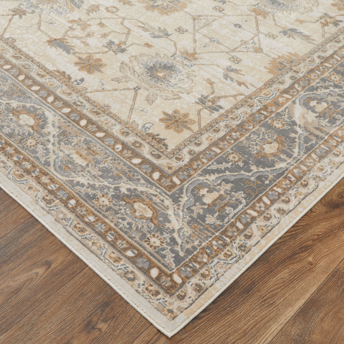 Celene Traditional/Luxury & Glam/Vintage Tan/Ivory/Gray Accent Rug