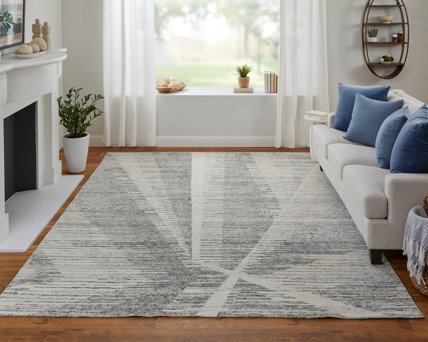 Brighton Modern/Casual/Global Ivory/Gray Area Rug