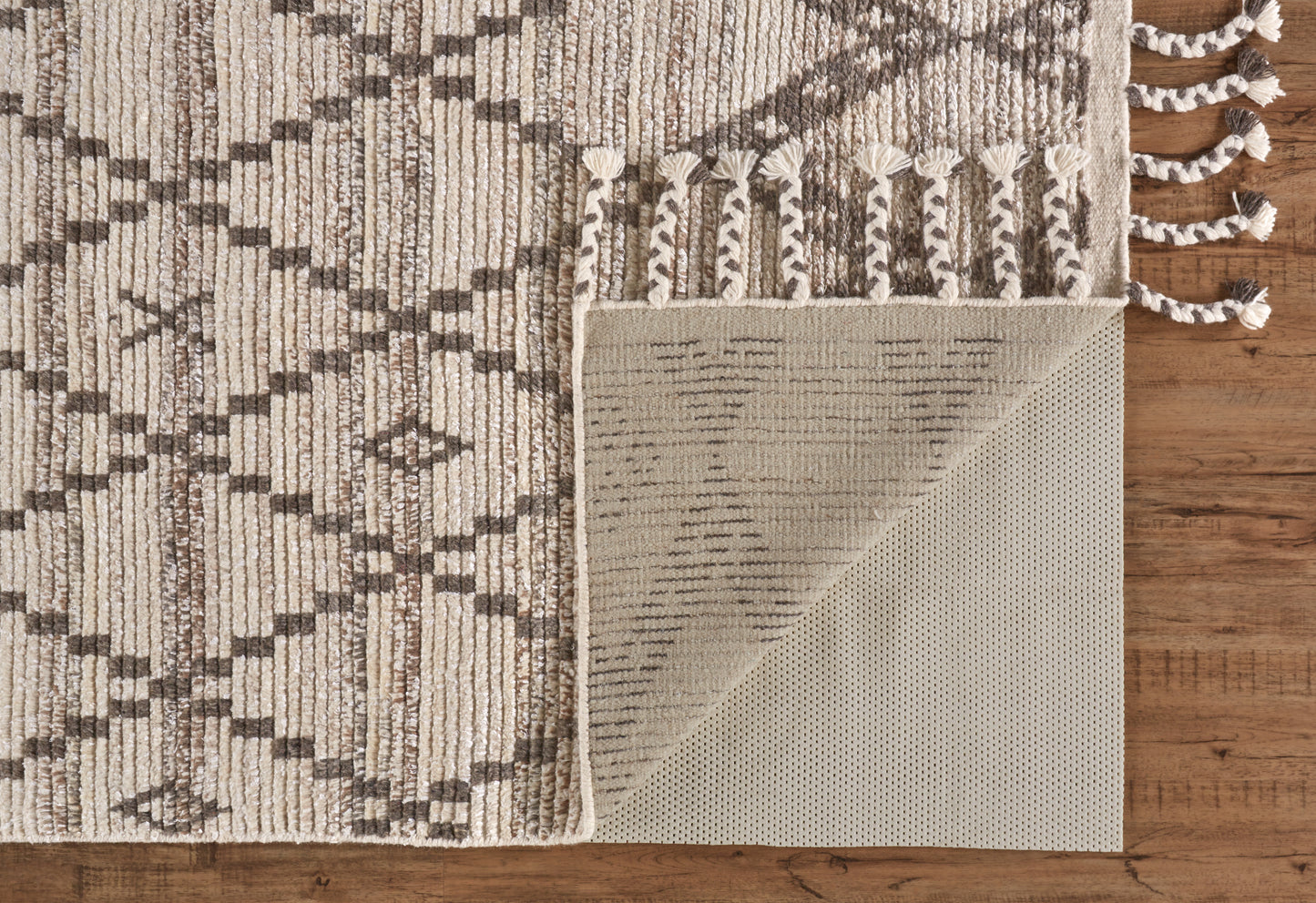 Twain Transitional/Global Diamond/Argyle/Chevron Ivory/Gray/Taupe - Feizy Rug
