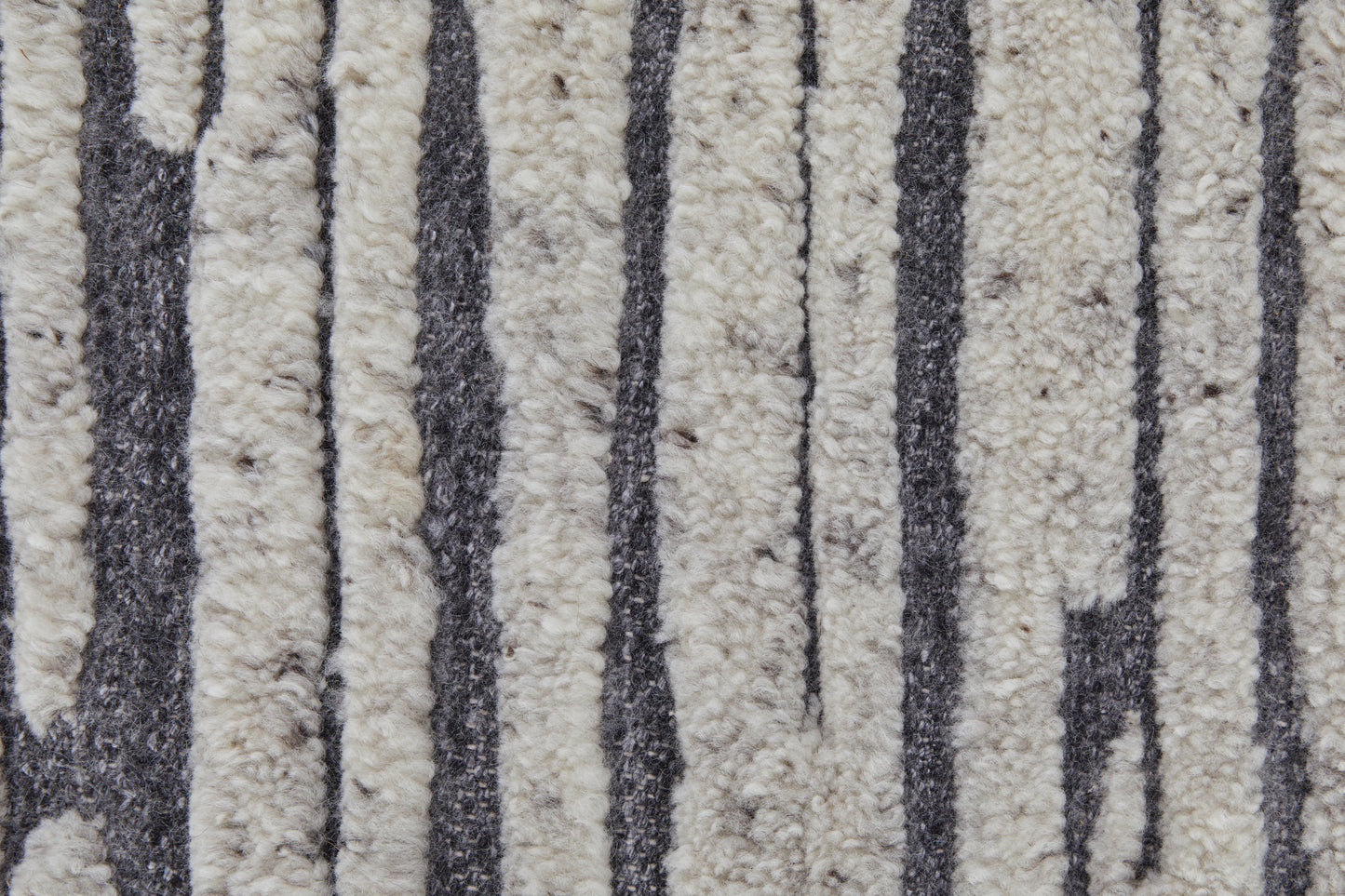 Broadfield Modern/Scandinavian/Casual Ivory Accent Rug