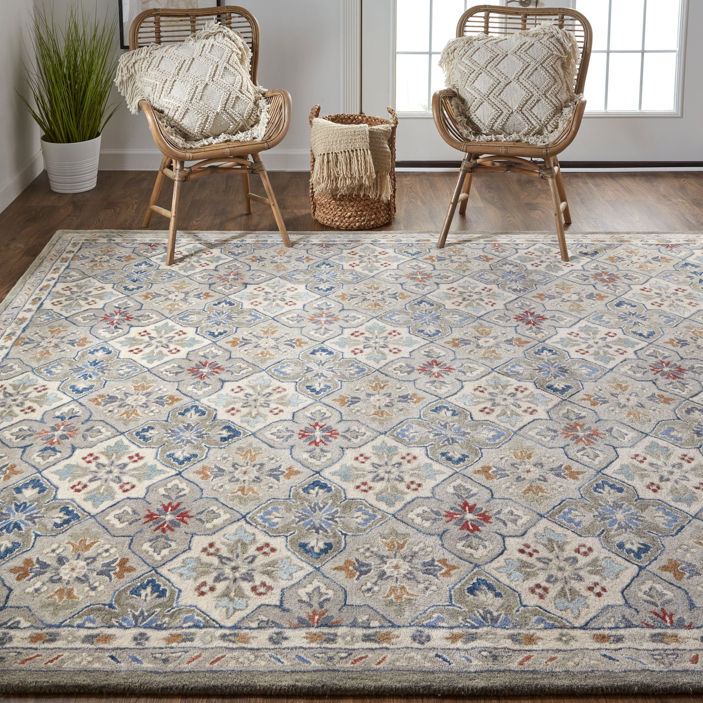 Rylan Transitional/Vintage/Bohemian & Eclectic Taupe/Ivory/Red Area Rug