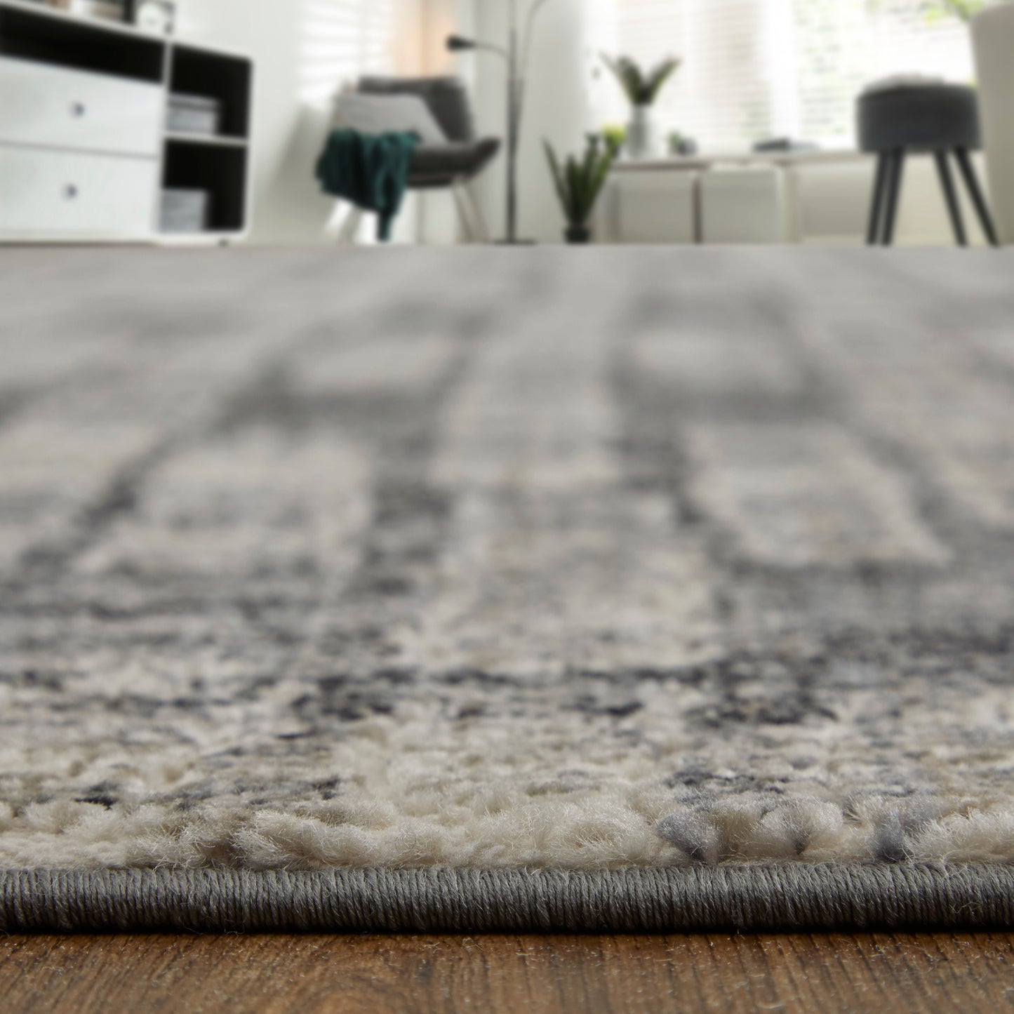 Kano Transitional/Industrial Gray/Black/Ivory Area Rug