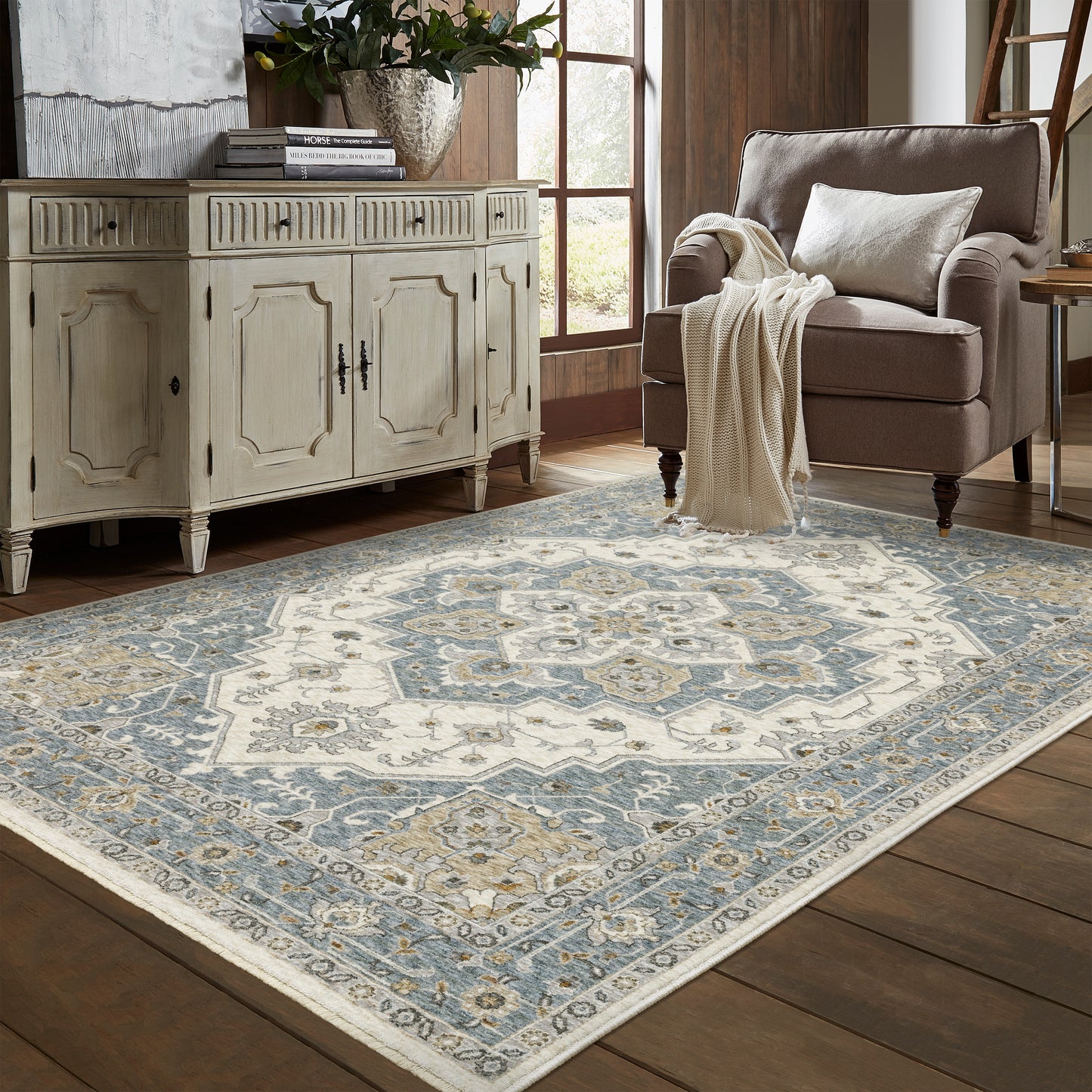 MAHARAJA 051F1 Blue Rug - ORIENTAL WEAVERS