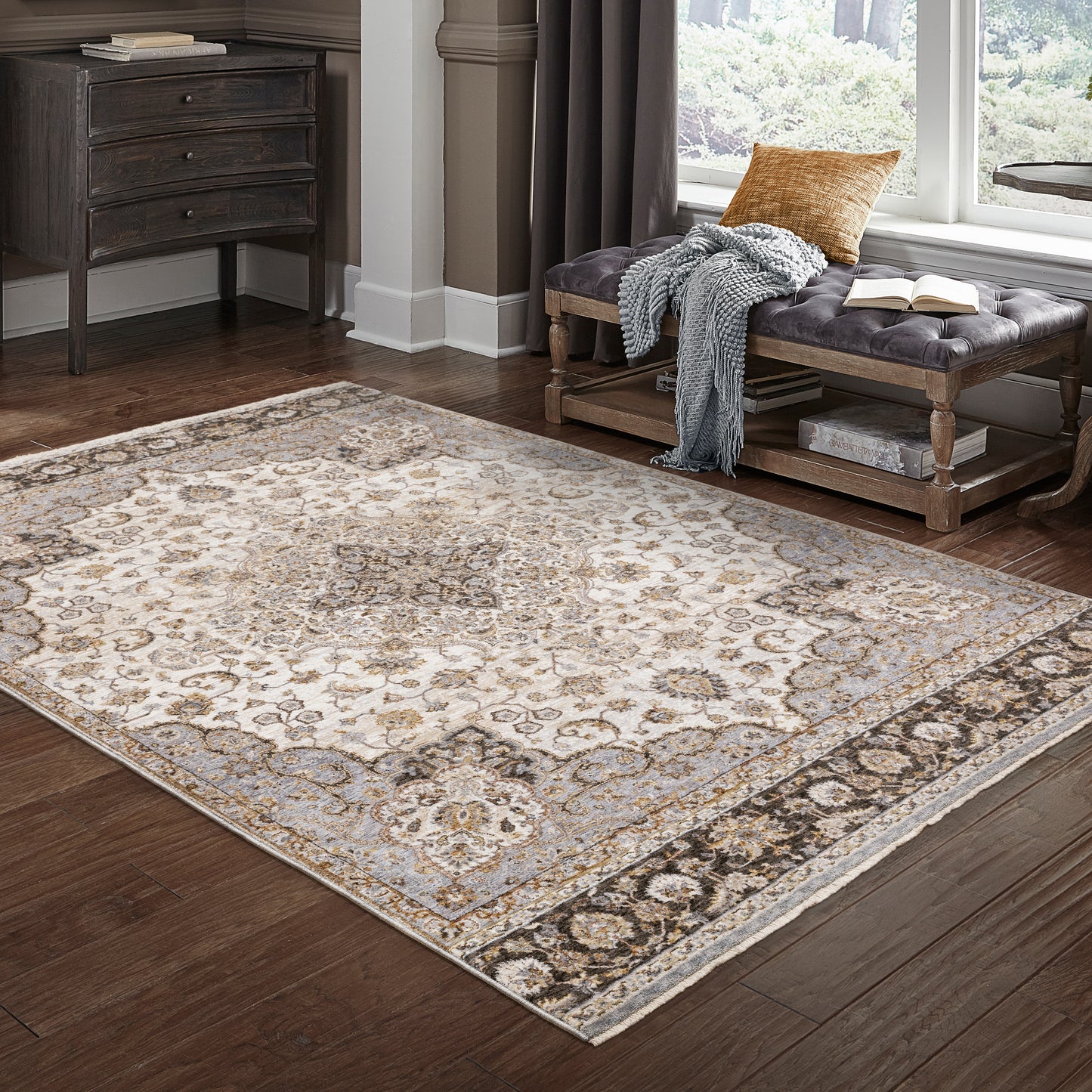 MAHARAJA 660J1 Ivory Rug - ORIENTAL WEAVERS