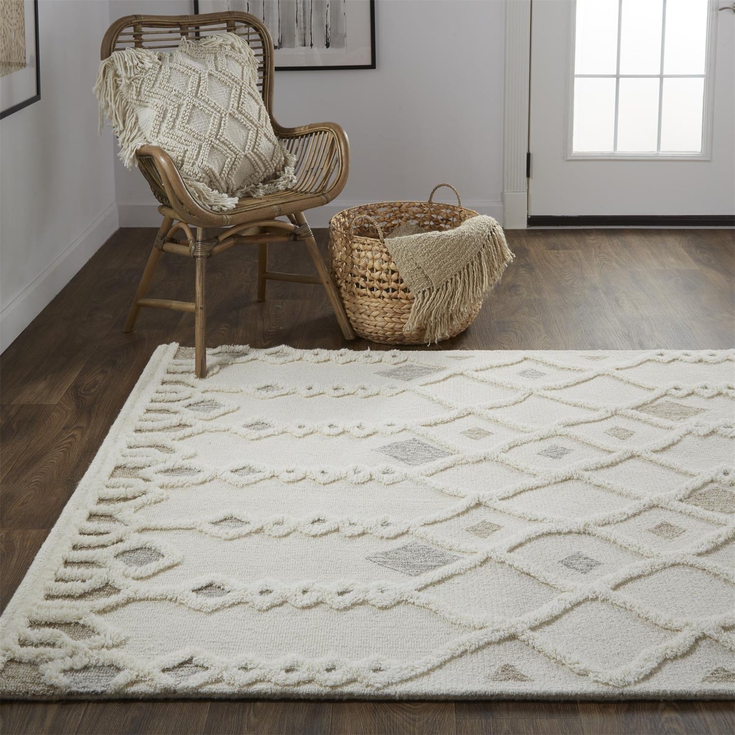 Anica Transitional/Scandinavian/Farmhouse Trellis & Lattice/Diamond Ivory/Tan/Silver - Feizy Rug