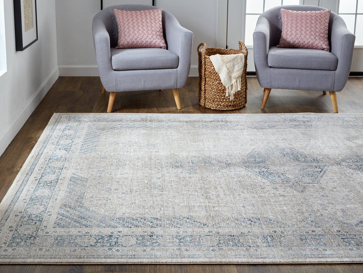 Marquette Transitional/Bohemian & Eclectic/Vintage Taupe/Gray/Blue Accent Rug