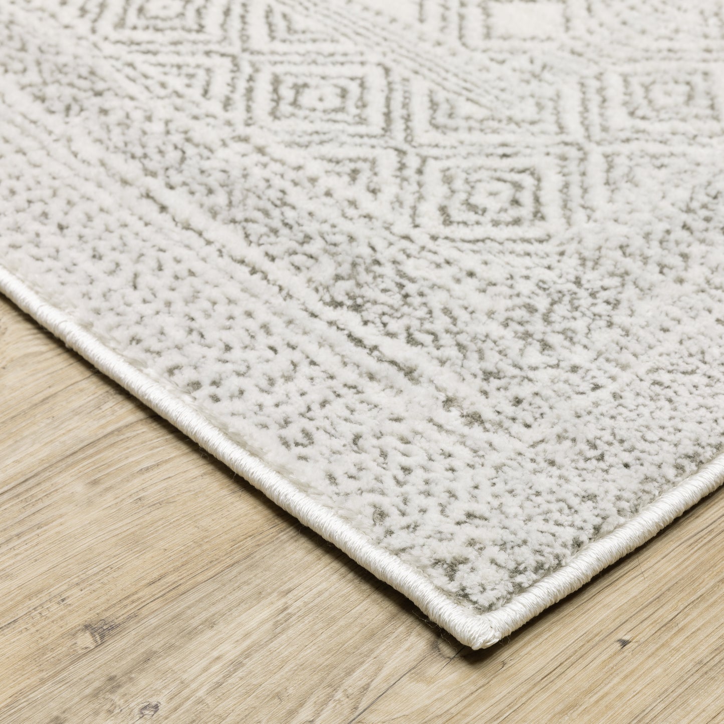 MONTECITO 094W8 White Rug - ORIENTAL WEAVERS
