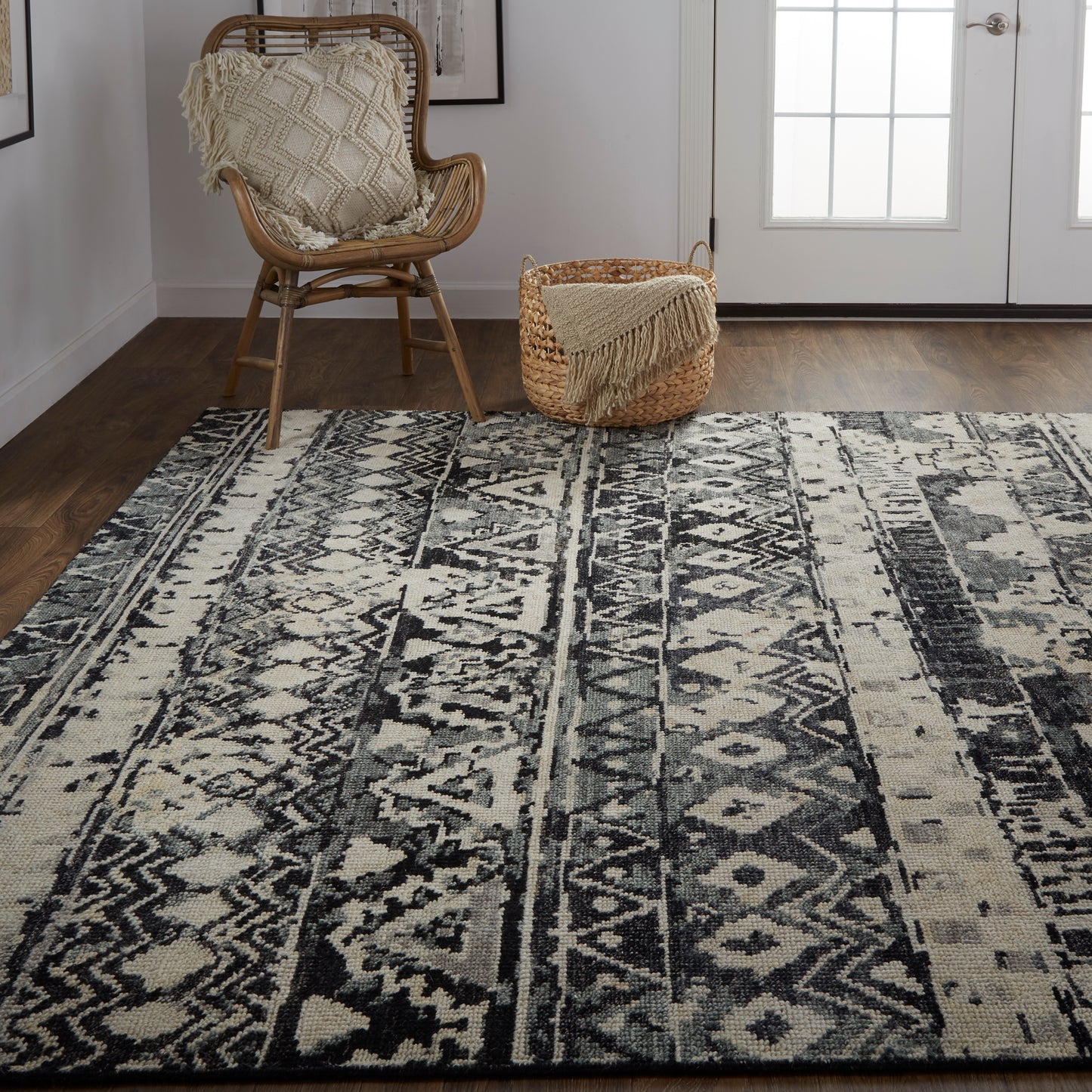 Palomar Transitional/Farmhouse/Bohemian & Eclectic Geometric/Diamond Ivory/Gray/Black - Feizy Rug