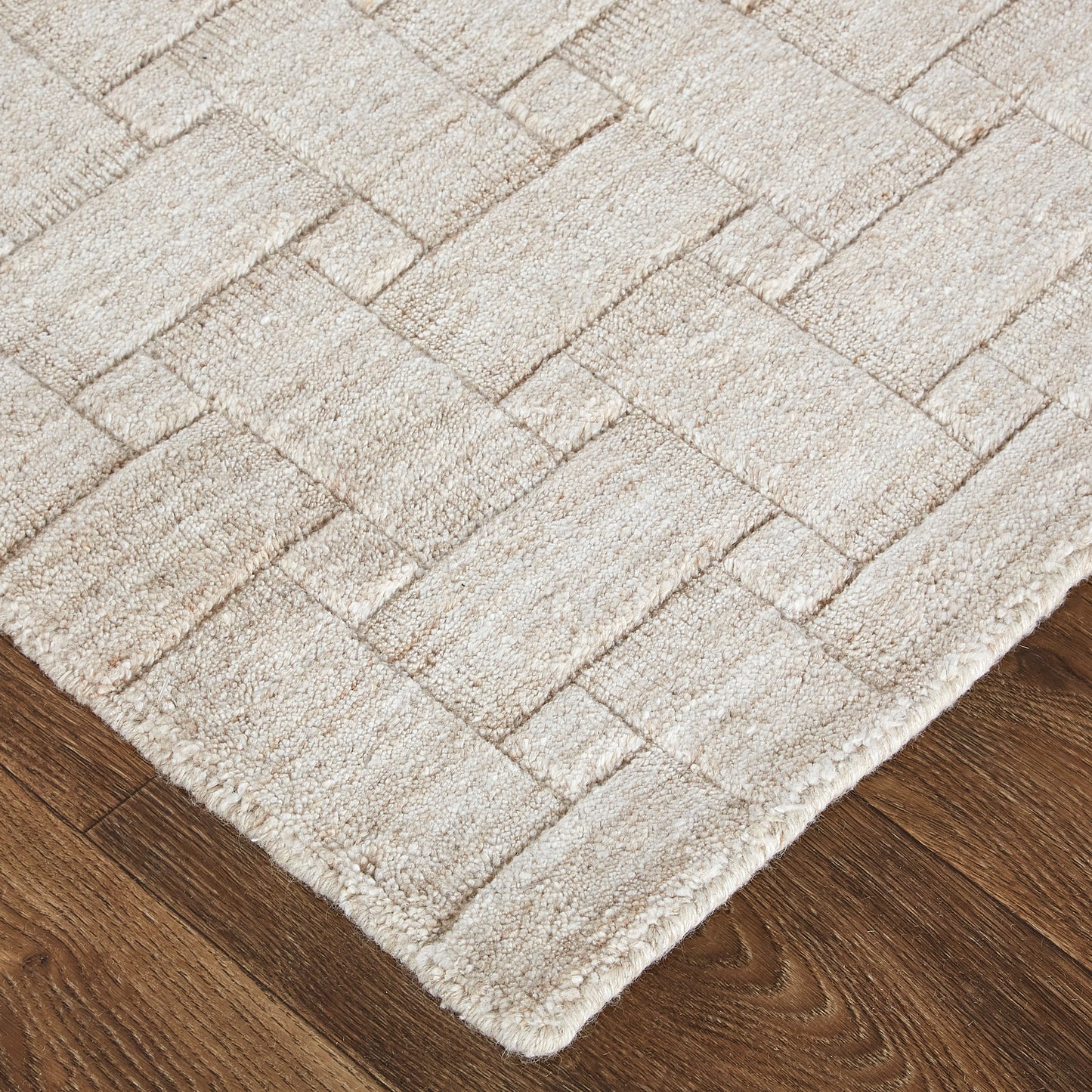 Redford Transitional/Casual/Farmhouse Ivory Area Rug