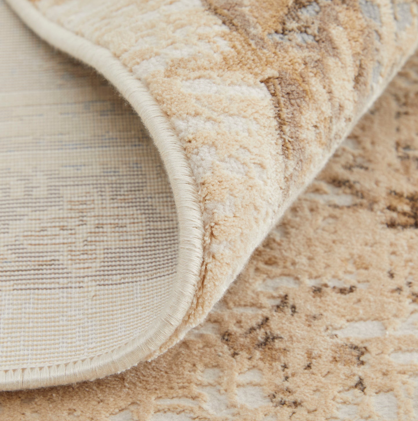 Celene Traditional/French & Victorian/Vintage Tan/Brown/Gray Accent Rug