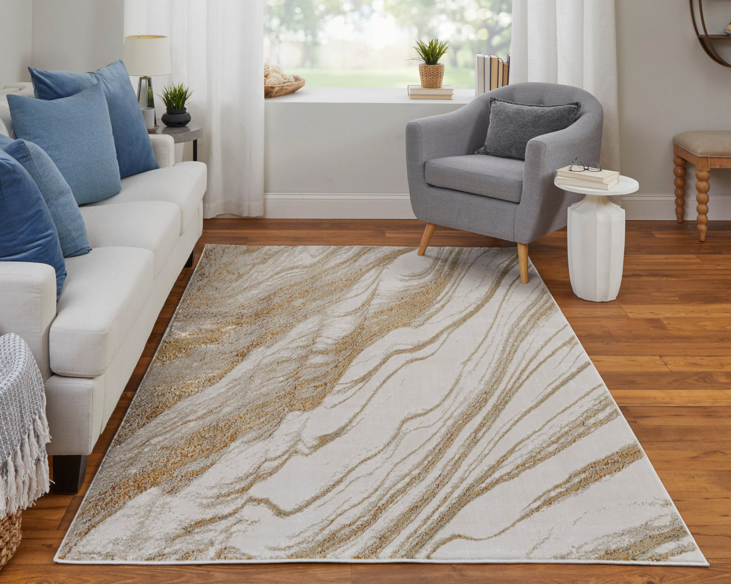 Aura Modern/Industrial/Casual Ivory/Taupe/Gold Accent Rug
