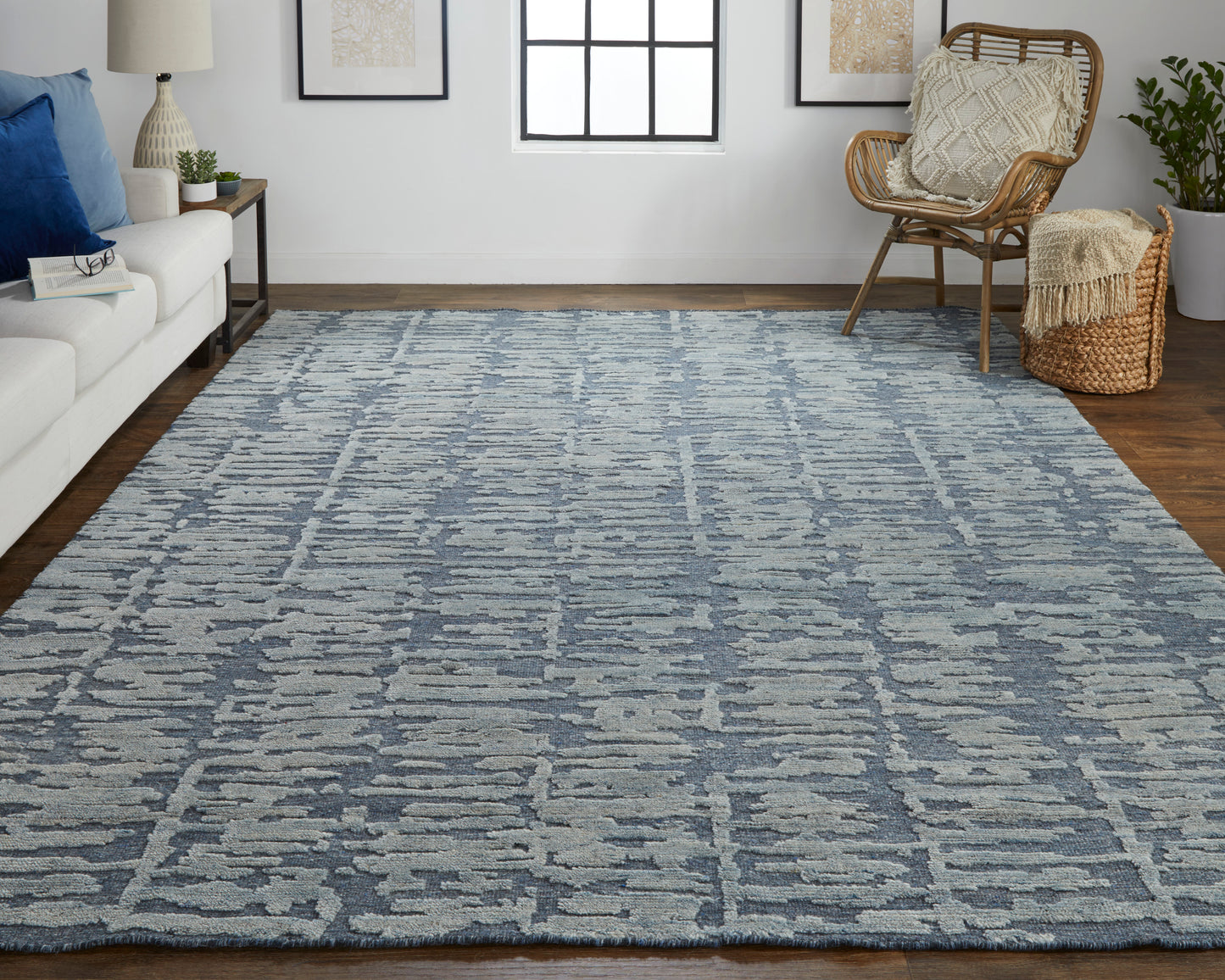 Berwyn Modern/Casual Blue/Silver/Gray Accent Rug  Feizy Rugs Small Parcel,Feizy Rugs,Berwyn,Blue/Silver/Gray,2' x 3',Accent Rug,Wool,Modern/Casual,India