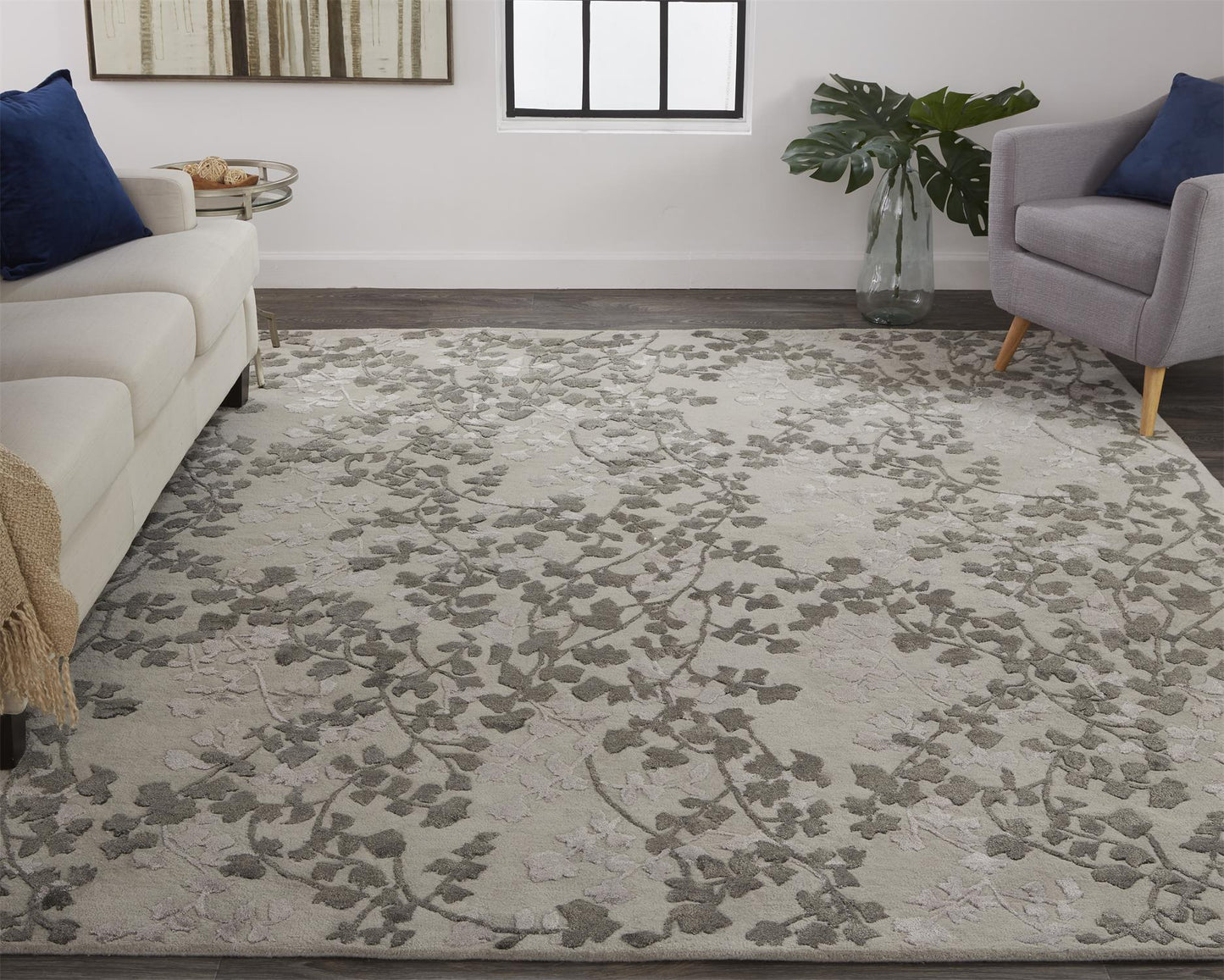 Bella Transitional/Casual Floral & Botanical Gray/Silver/Taupe - Feizy Rug