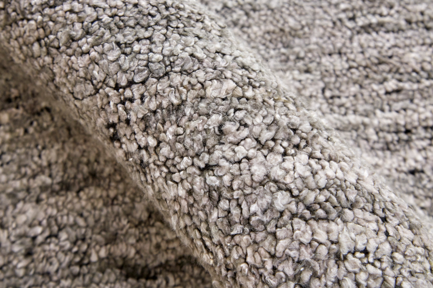 Delino Transitional/Casual/Industrial Solid Gray/Black - Feizy Rug