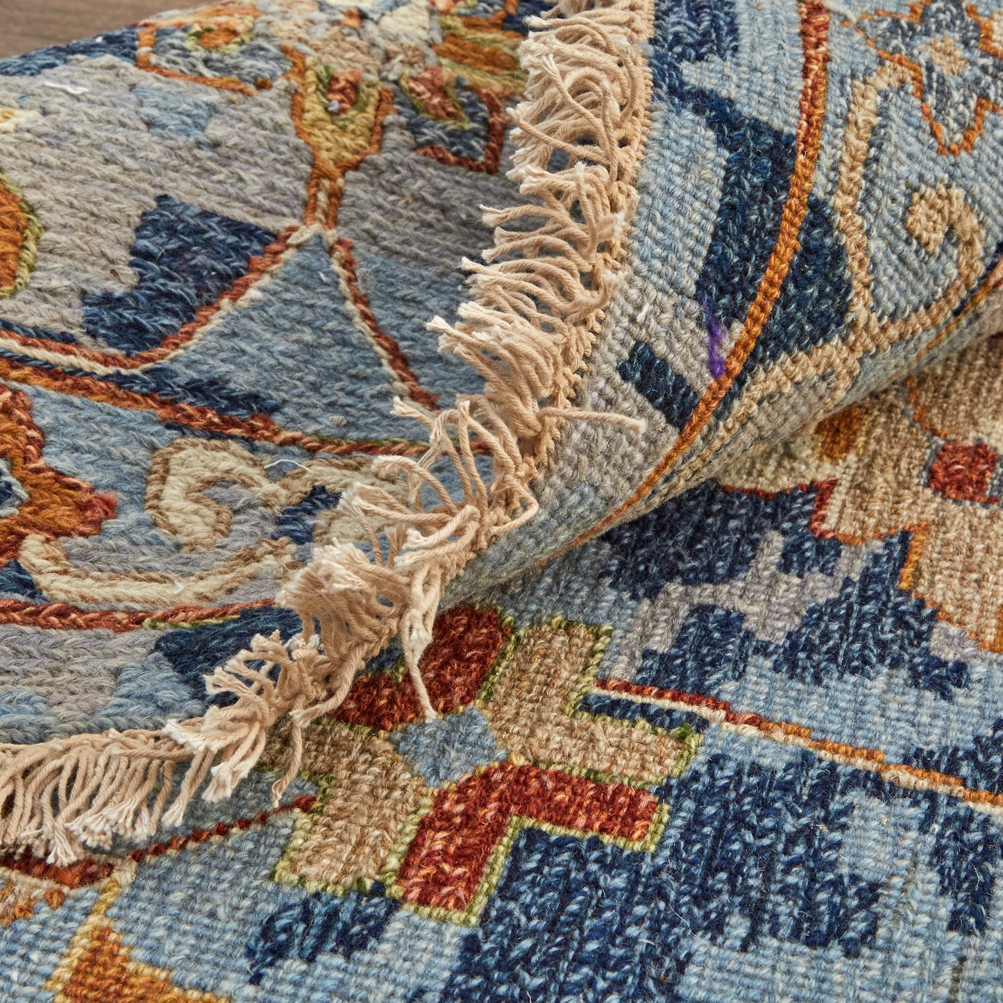 Leylan Transitional/Vintage/Bohemian & Eclectic Blue/Orange/Red Accent Rug