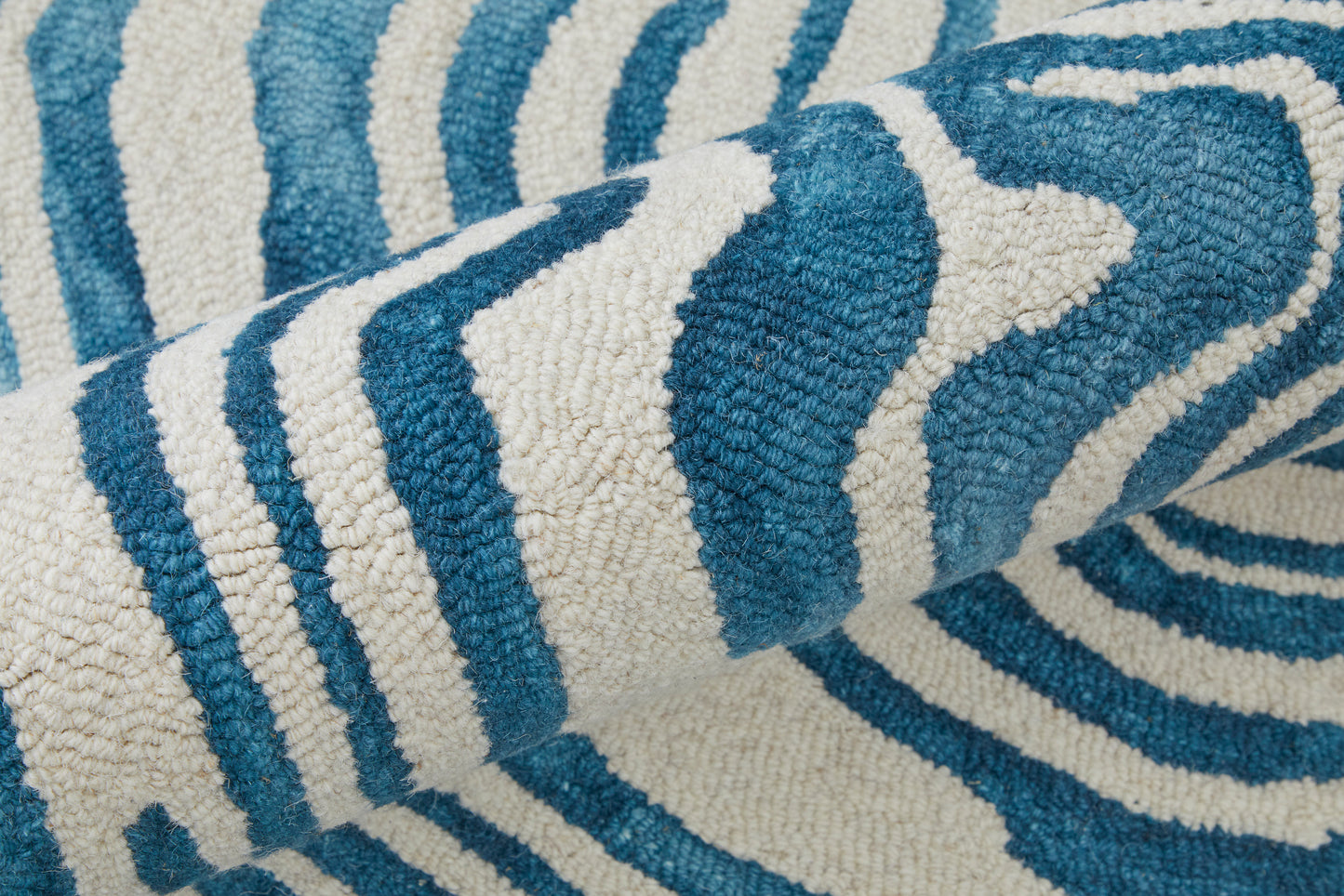 Lorrain Modern/Bohemian & Eclectic/Casual Abstract/Watercolor/Distressed Blue/Ivory - Feizy Rug
