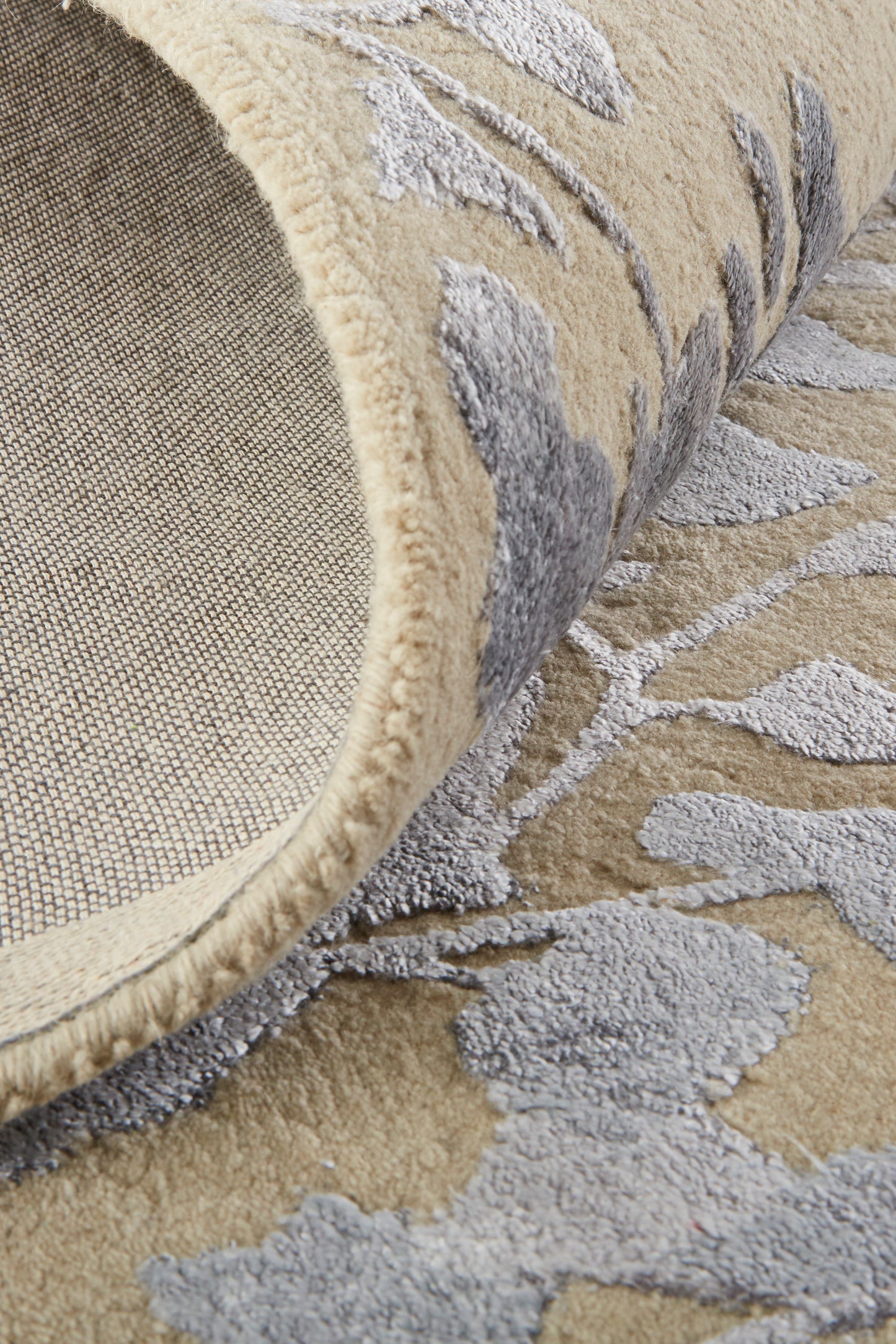 Bella Transitional/Casual Floral & Botanical Tan/Silver/Gray - Feizy Rug
