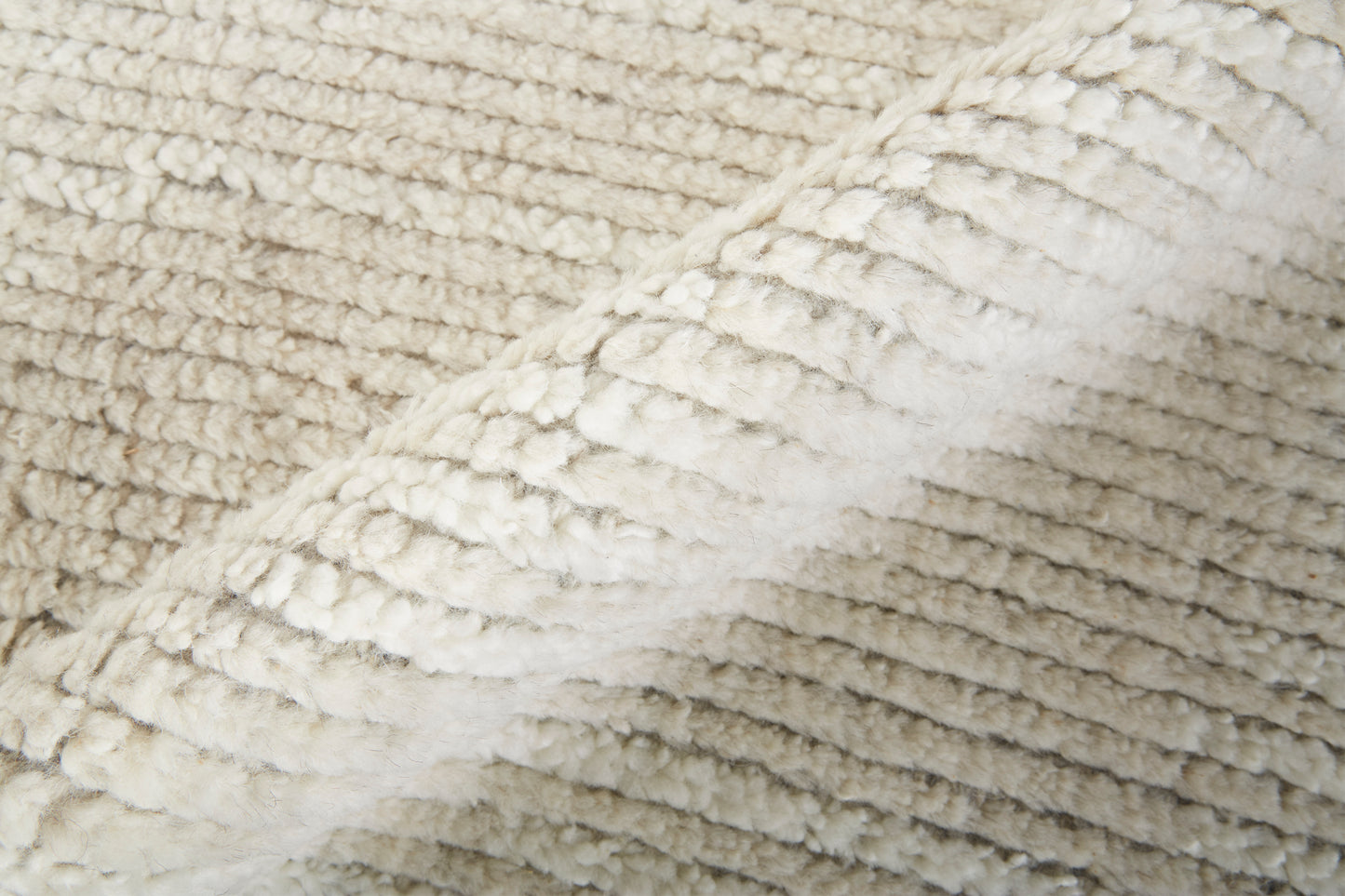 Alford Modern/Classic/Industrial Solid Ivory/Tan - Feizy Rug