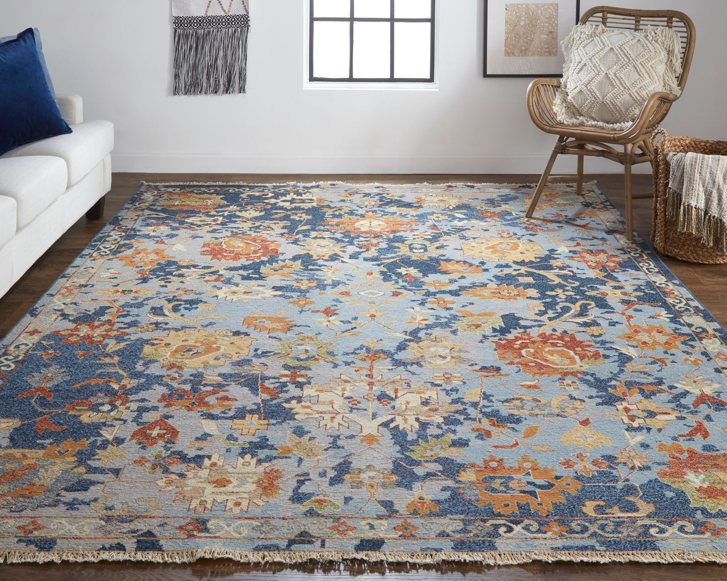 Leylan Transitional/Vintage/Bohemian & Eclectic Blue/Orange/Red Area Rug
