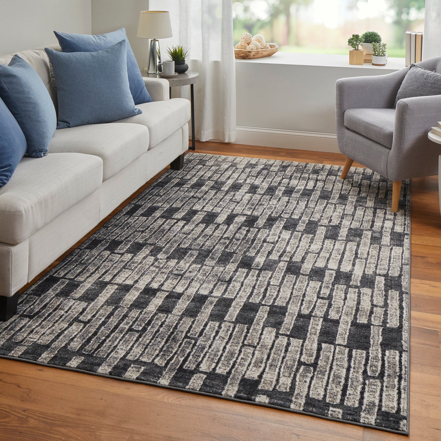 Kano Transitional/Industrial Gray/Black/Ivory Accent Rug