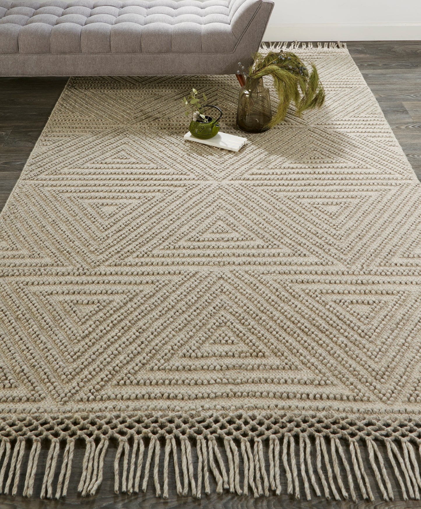 Phoenix Transitional/Farmhouse/Scandinavian Geometric/Solid Tan/Ivory - Feizy Rug