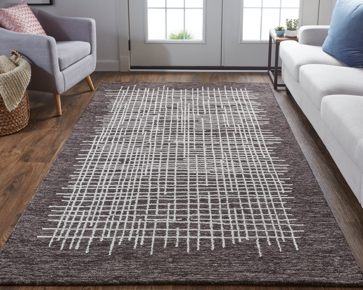 Maddox Transitional/Casual Brown/Ivory Accent Rug