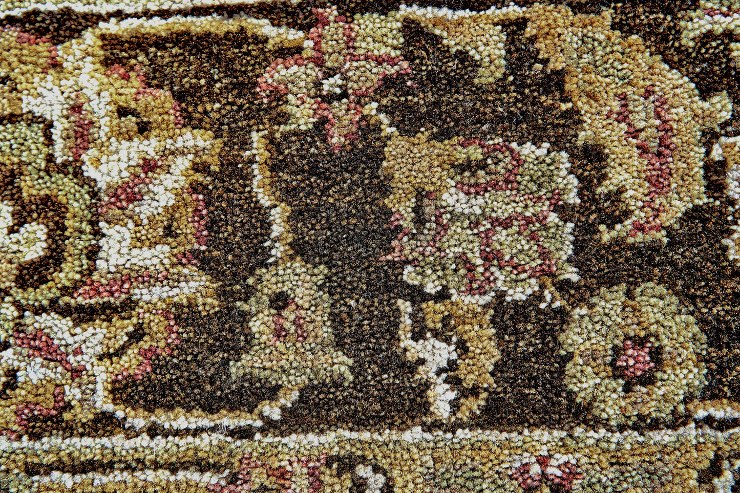 Drake Traditional/Classic/Vintage Persian/Oriental Ivory/Gold/Brown - Feizy Rug