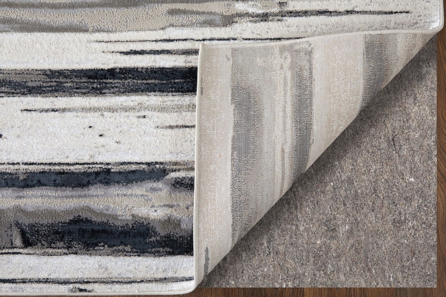 Micah Modern/Industrial Silver/Gray/Black Accent Rug