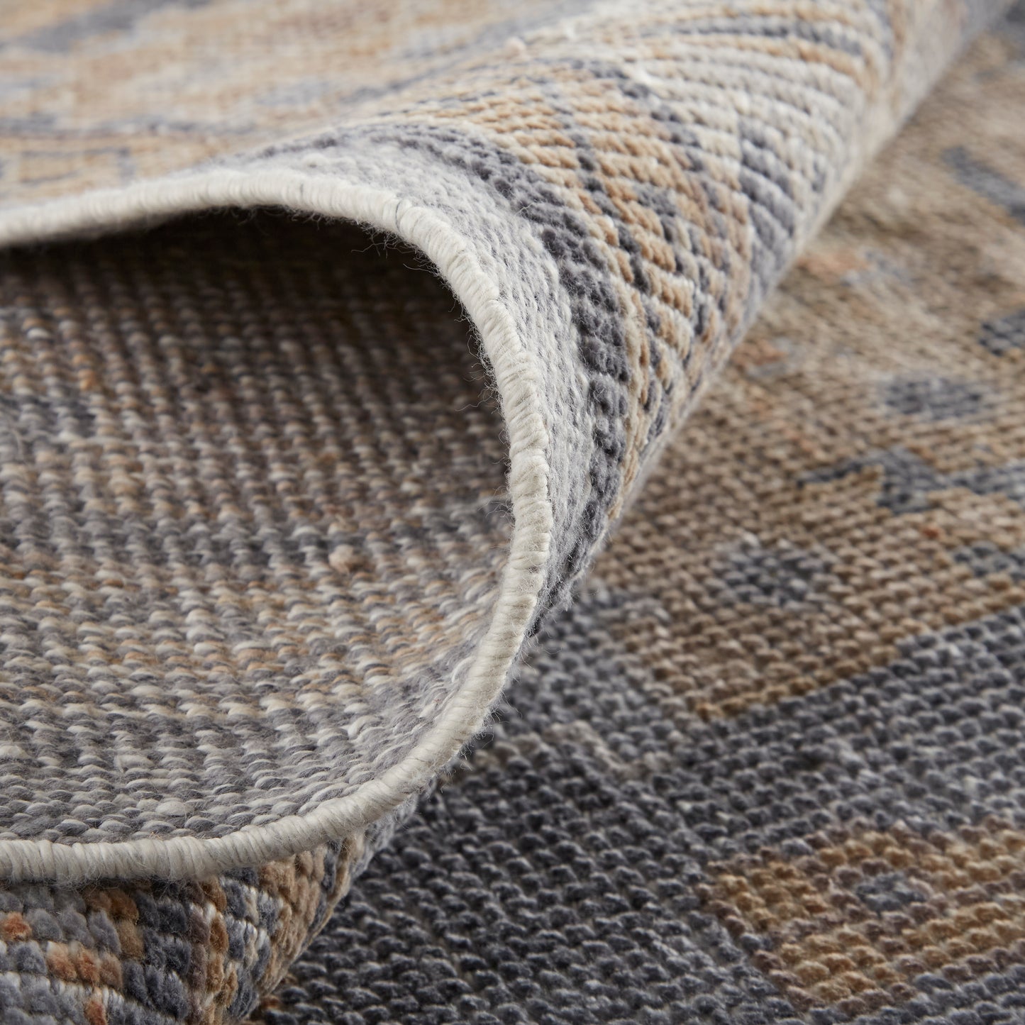 Wendover Transitional/Vintage/Bohemian & Eclectic Gray/Blue/Tan Accent Rug