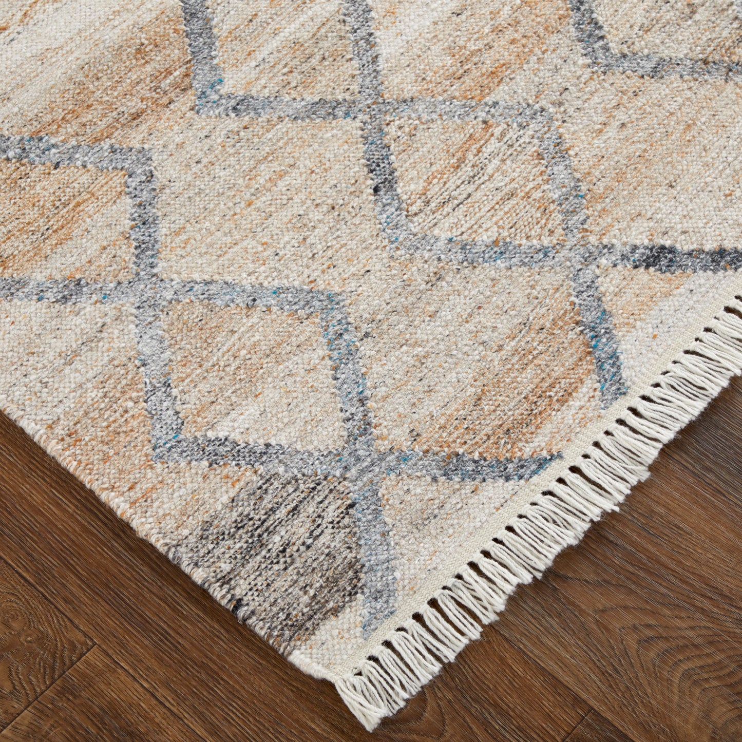 Beckett Transitional/Moroccan/Bohemian & Eclectic Gray/Ivory/Tan Accent Rug