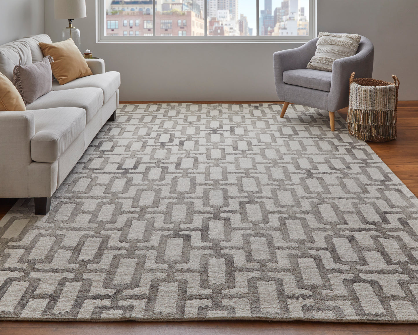 Lorrain Modern/Bohemian & Eclectic/Casual Ivory/Taupe Accent Rug