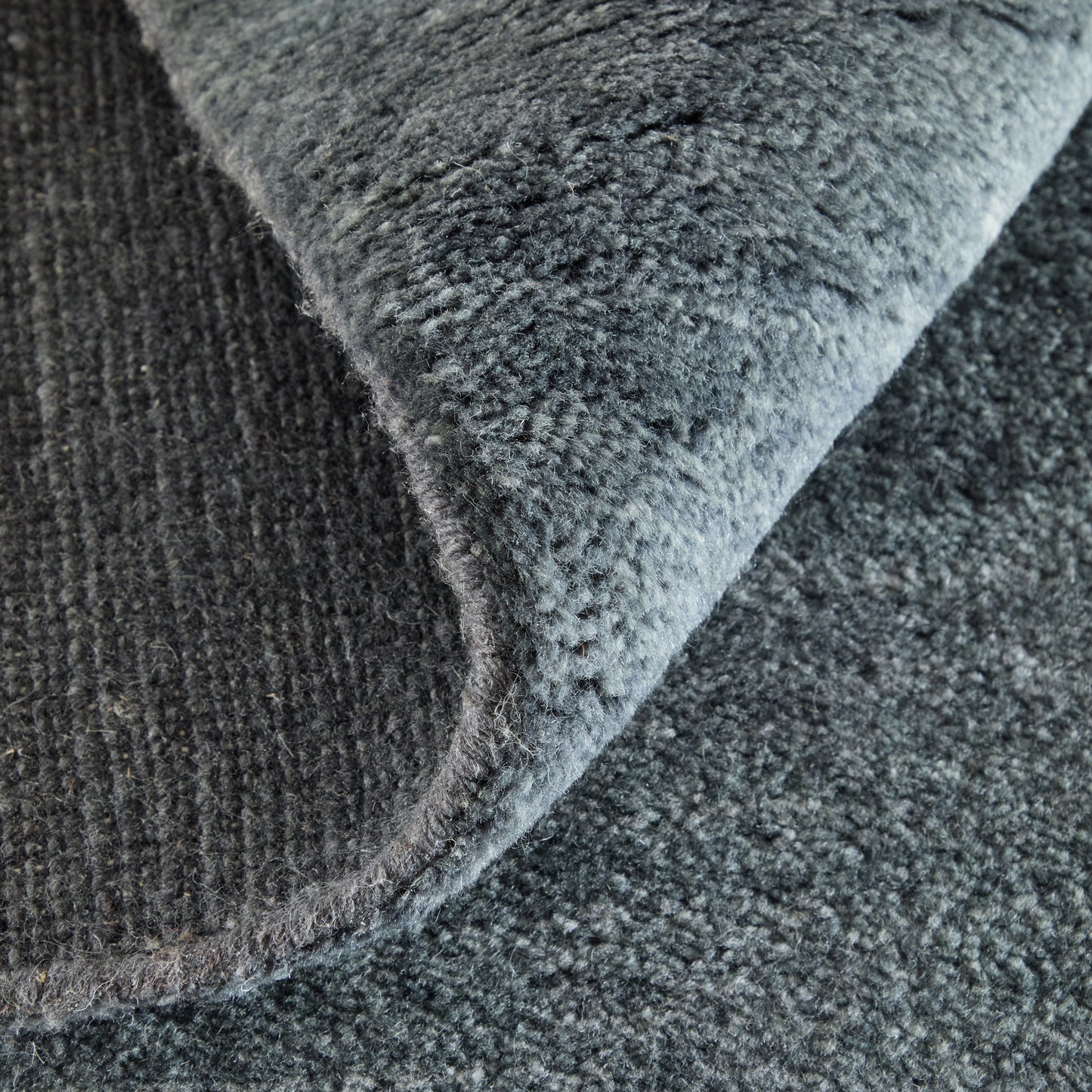 Agape Modern/Bohemian & Eclectic Abstract/Distressed Gray/Ivory - Feizy Rug