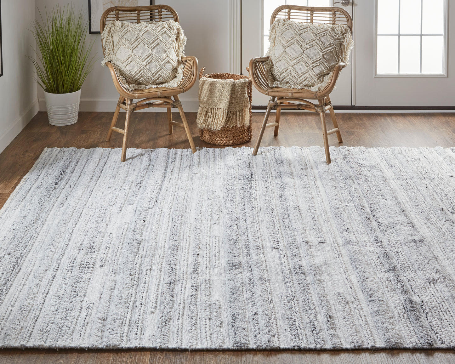 Alden Transitional/Casual/Scandinavian Stripes/Solid Gray/Silver/Ivory - Feizy Rug