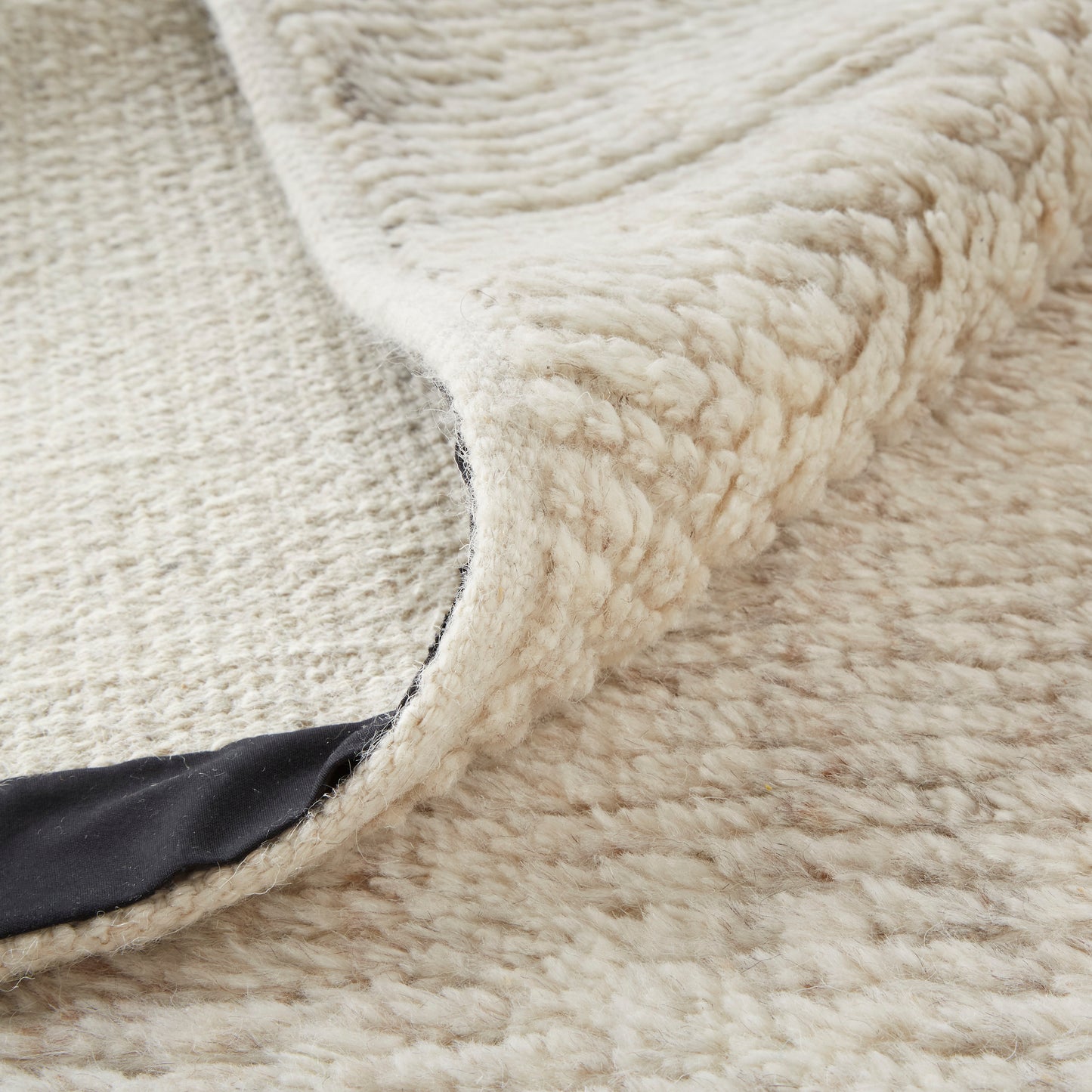 Alford Modern/Scandinavian/Natural Solid/Geometric Ivory/Tan - Feizy Rug