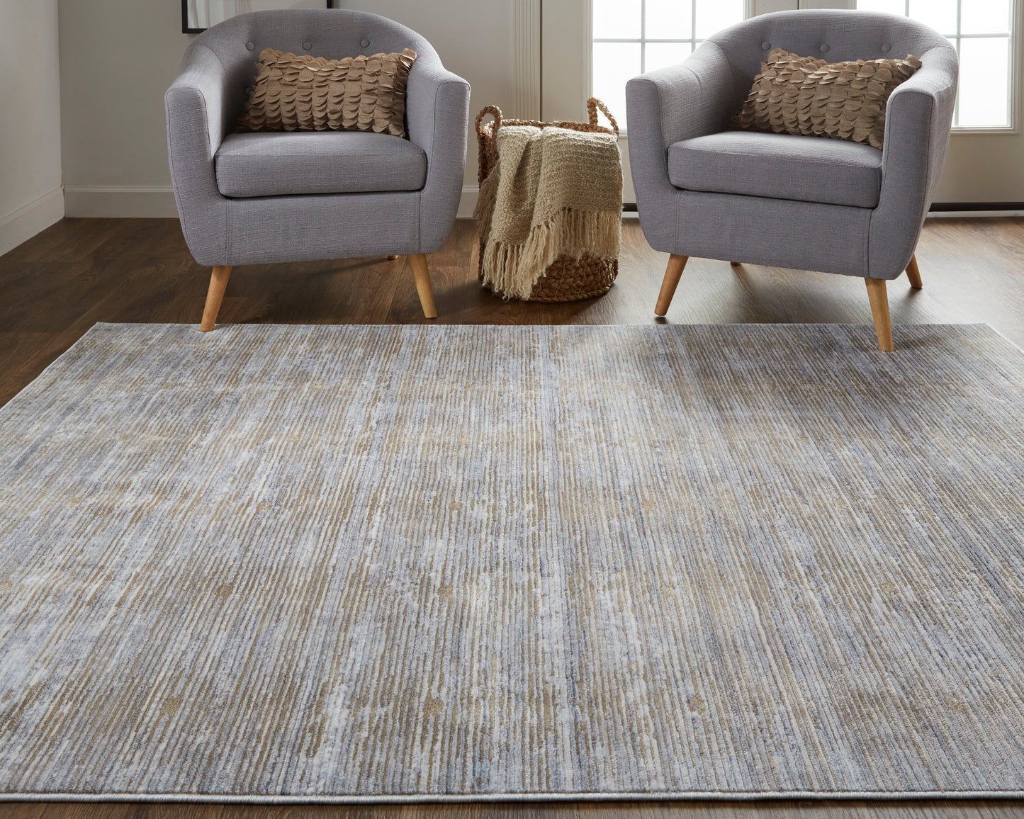 Laina Transitional/Rustic/Casual Taupe/Silver/Tan Accent Rug