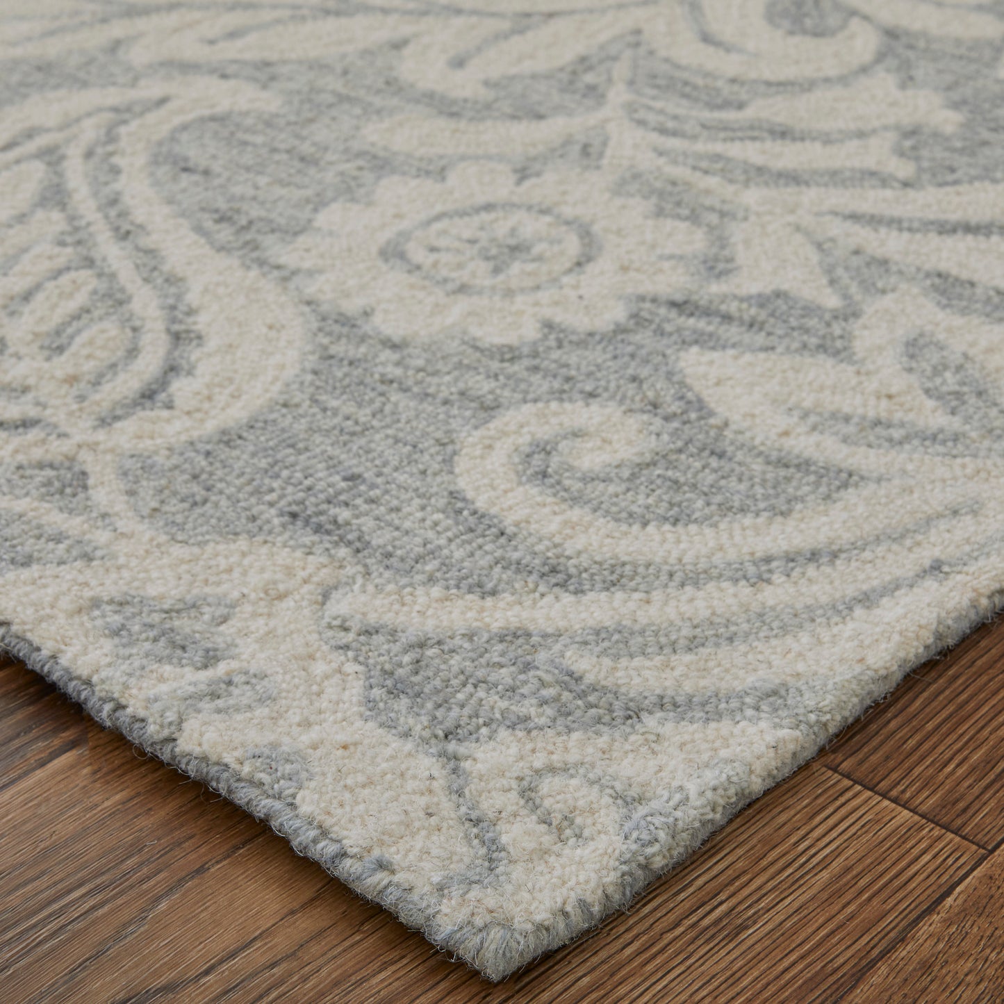 Belfort Transitional/Classic/Bohemian & Eclectic Blue/Ivory Area Rug