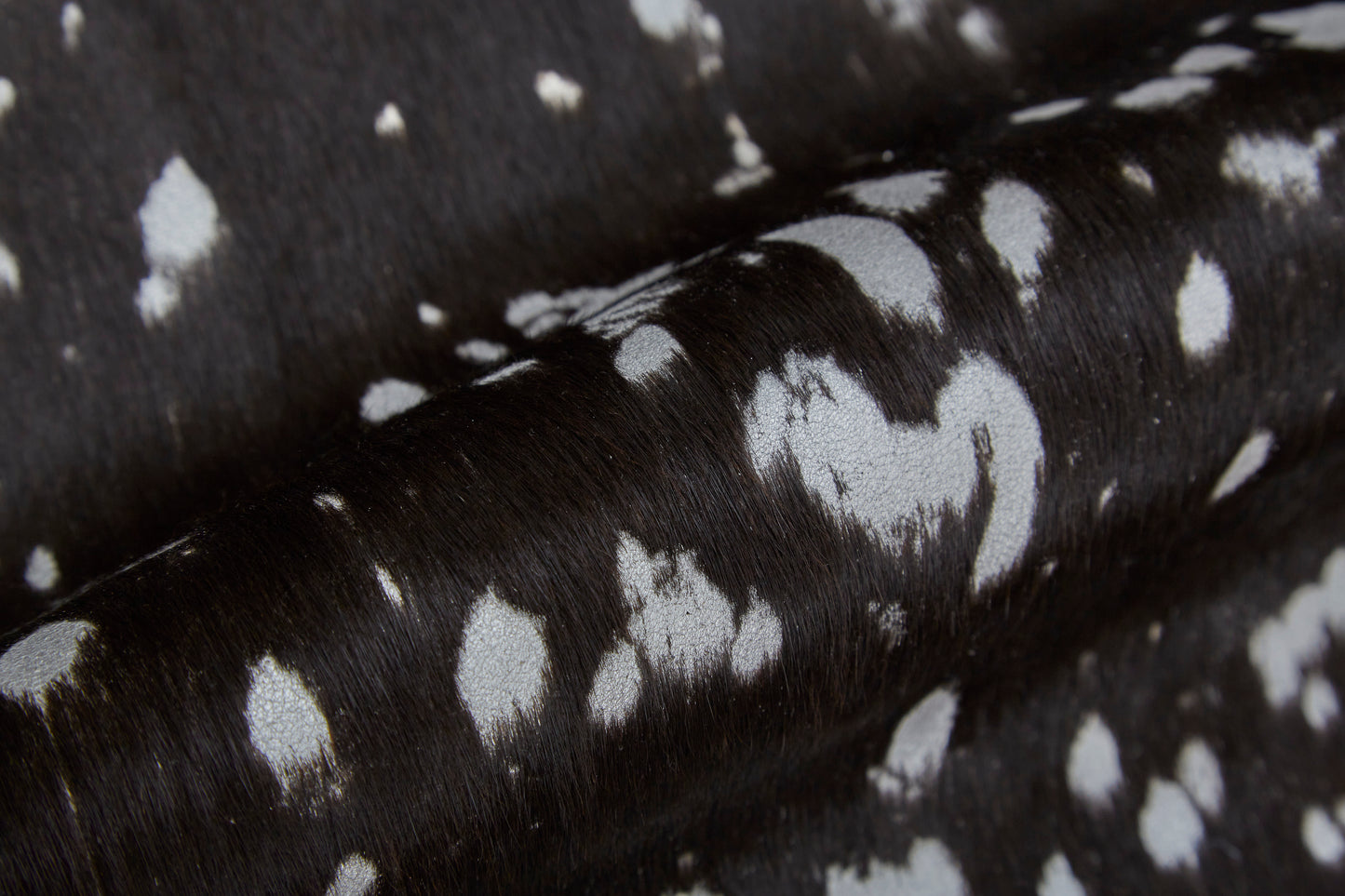 Ellyse Transitional/Cabin & Lodge Animal Print Silver/Brown - Feizy Rug