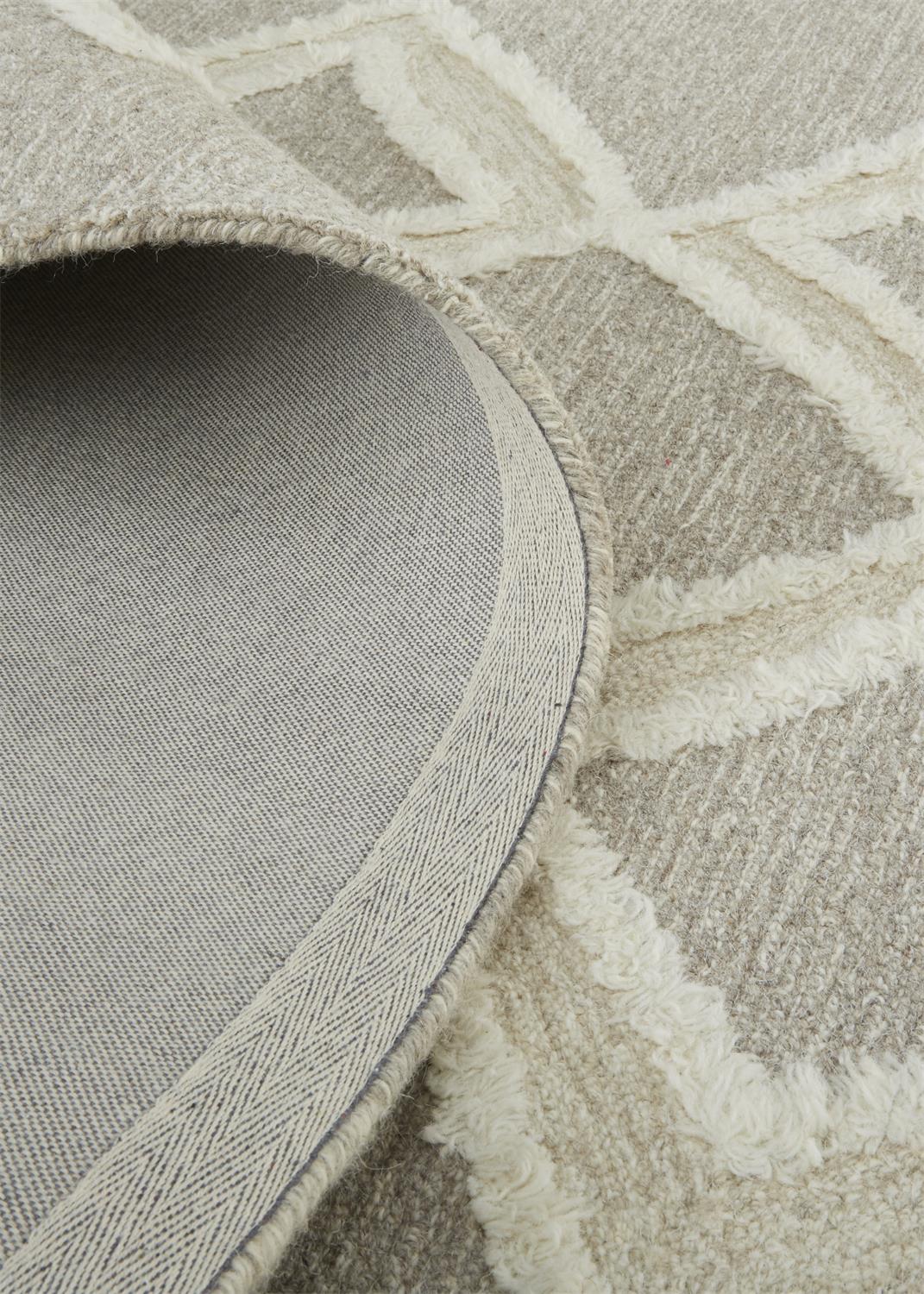 Anica Transitional/Bohemian & Eclectic/Natural Geometric/Diamond/Moroccan Gray/Ivory - Feizy Rug
