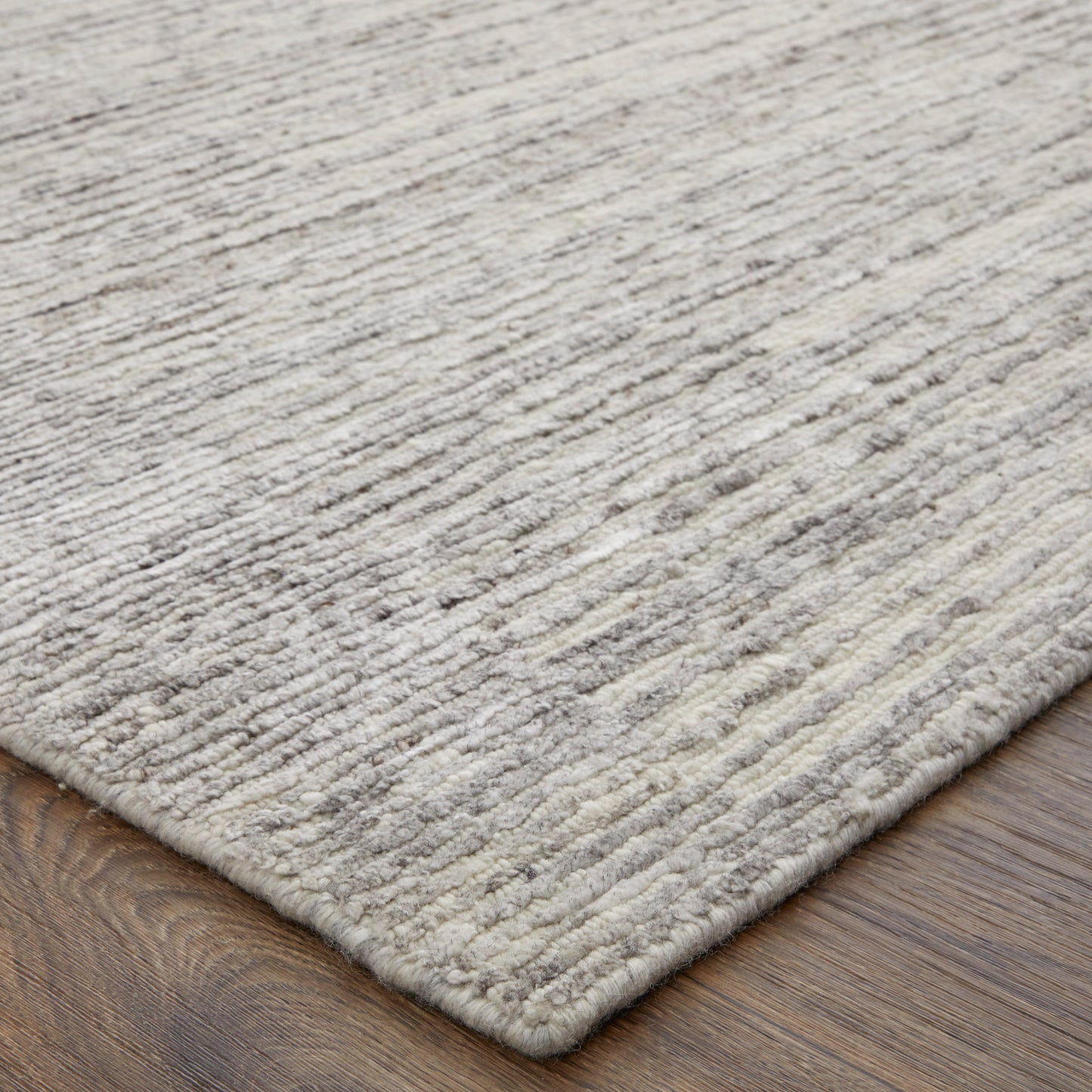 Brighton Modern/Casual/Global Ivory/Taupe/Silver Accent Rug