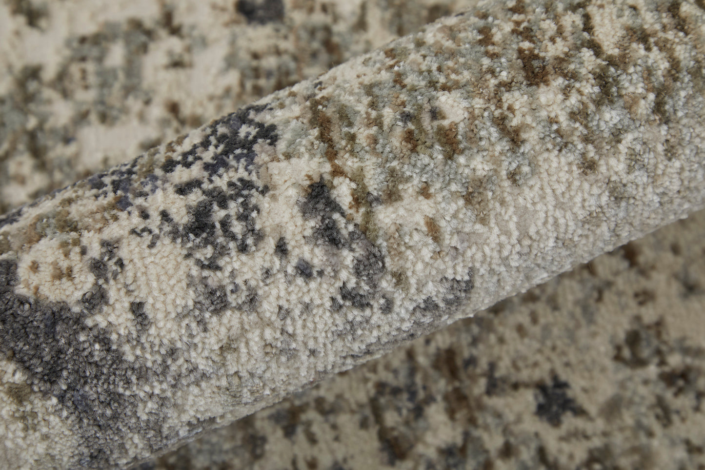 Kano Transitional/Classic/Bohemian & Eclectic Ivory/Taupe/Gray Area Rug