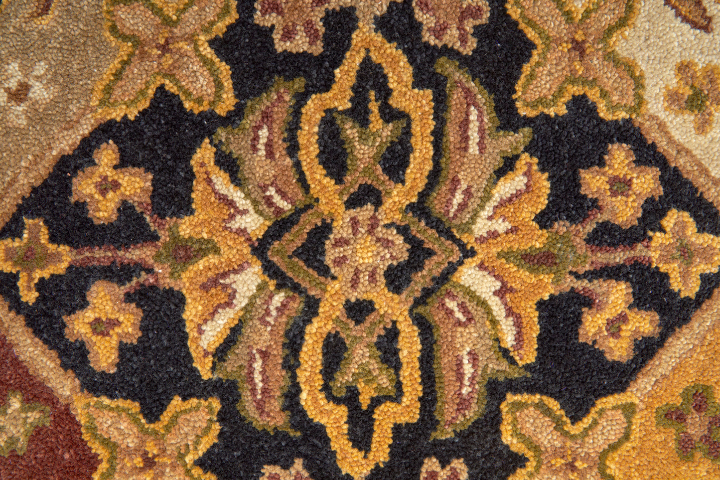 Wagner Traditional/Classic/Vintage Diamond/Persian/Bordered Gold/Tan/Black - Feizy Rug