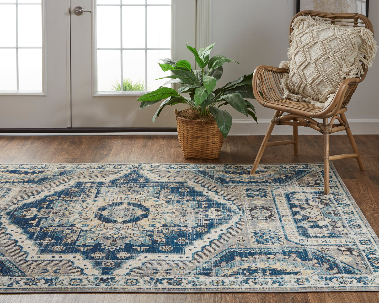 Nolan Transitional/Bohemian & Eclectic/Vintage Medallion/Persian/Distressed Blue/Ivory - Feizy Rug