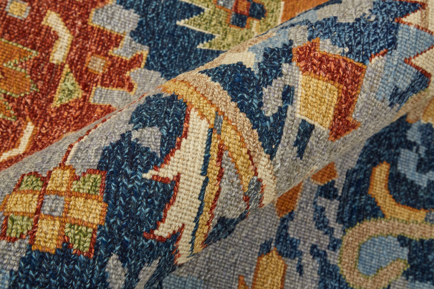 Leylan Transitional/Vintage/Bohemian & Eclectic Blue/Orange/Red Accent Rug
