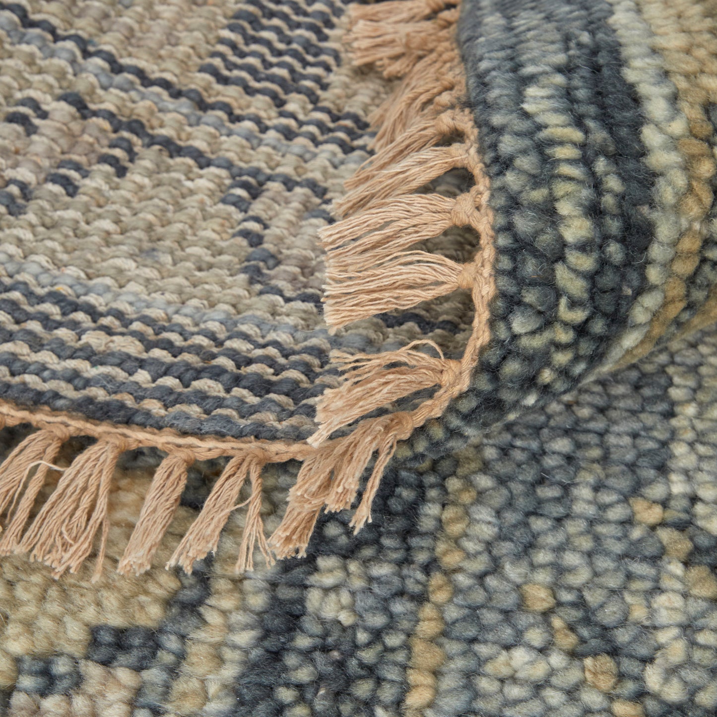 Fillmore Transitional/Vintage/Bohemian & Eclectic Blue/Gray Accent Rug