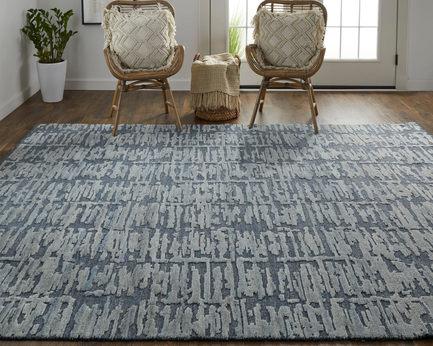 Berwyn Modern/Casual Blue/Silver/Gray Accent Rug  Feizy Rugs Small Parcel,Feizy Rugs,Berwyn,Blue/Silver/Gray,2' x 3',Accent Rug,Wool,Modern/Casual,India