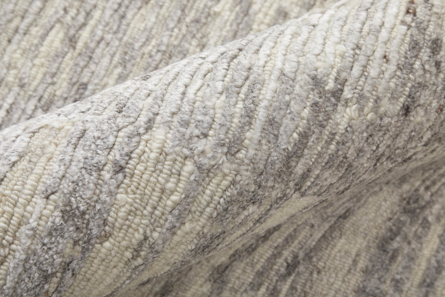 Brighton Modern/Casual/Global Ivory/Taupe/Silver Area Rug