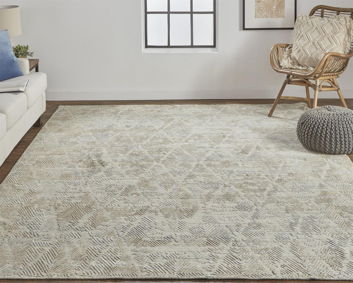 Elias Modern/Casual Gray/Taupe Accent Rug