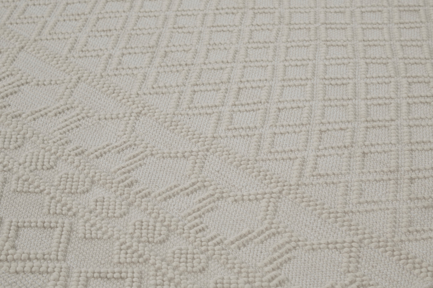 Phoenix Transitional/Farmhouse/Scandinavian Diamond/Trellis & Lattice Ivory/Tan - Feizy Rug
