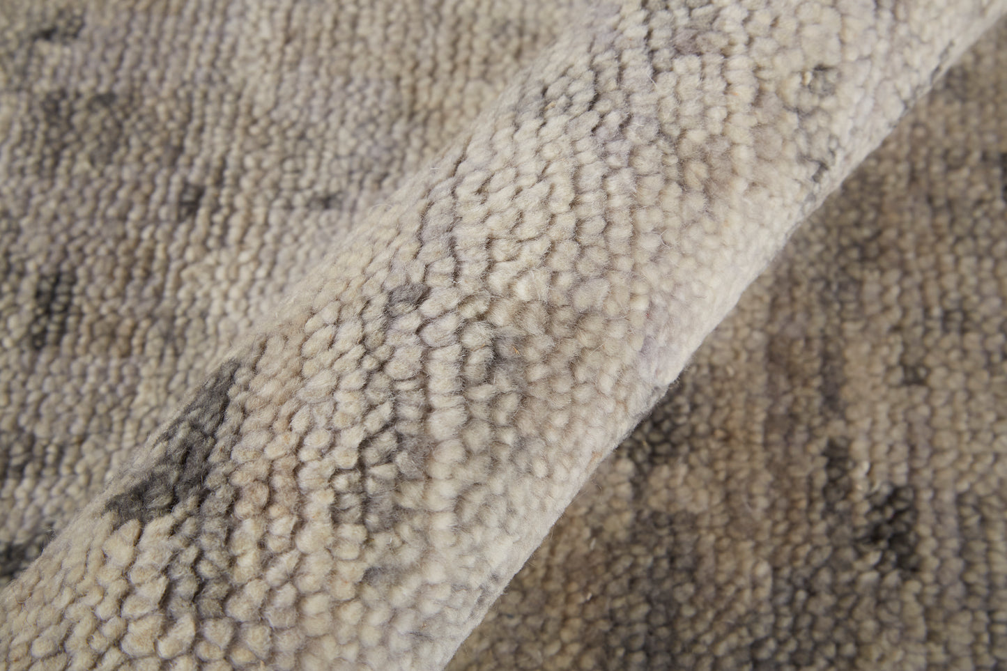Wyman Transitional/Casual Abstract/Distressed Ivory/Gray - Feizy Rug