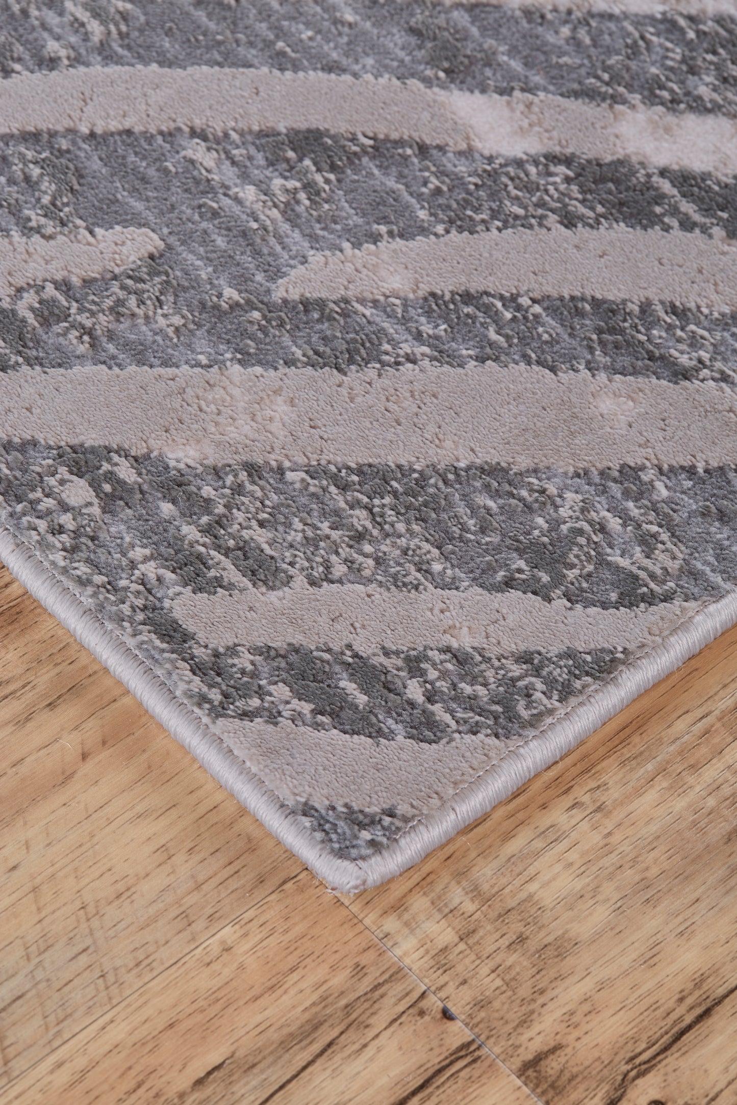 Waldor Modern/Casual/Global Herringbone/Chevron Gray - Feizy Rug